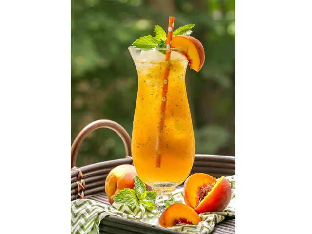 cocktail peach cooler 